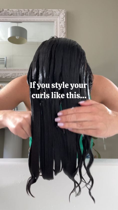 Coconut Oil Hair Growth, 2024 Hairstyles, Curly Bun Hairstyles, Fine Curly Hair, Hair Curling Tips, Curly Hair Problems, Curly Hair Tutorial, How To Curl Short Hair, Curly Hair Updo