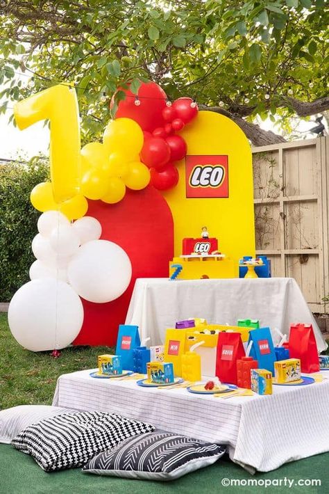 The Big List of 50 Kids Birthday Party Themes - Lady Celebrations Lego Party Balloons, Lego Themed Birthday Party, Block Birthday Party, Lego Themed Party, Lego Birthday Cake, Birthday Party Backdrop, Backdrop Decor, Kids Themed Birthday Parties, Lego Birthday Party