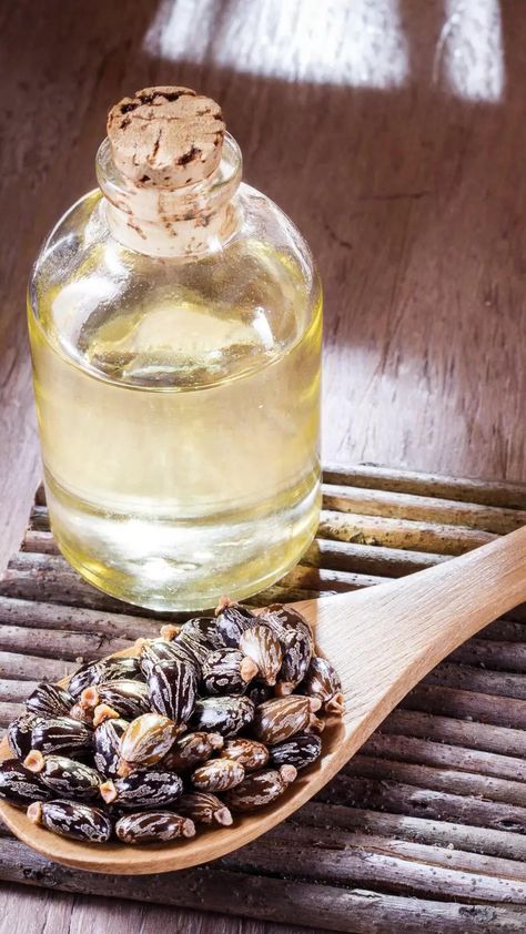 Castor Oil Aesthetic, Using Castor Oil, Caster Oil, Oil Image, Castor Oil For Hair Growth, Castor Oil Benefits, Oil For Hair Growth, Castor Oil For Hair, Oil For Hair