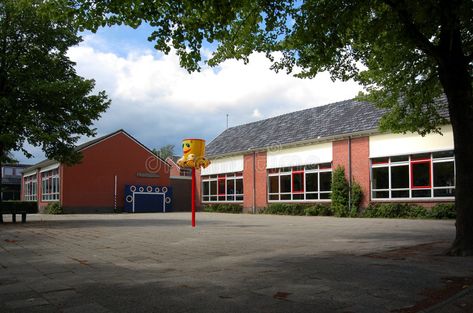 Outside Of School Building, School Big Building, School Building Exterior, Primary School Exterior, Primary School Building, Public School Aesthetic Building, Pre Primary School Building Design, School Exterior, Public Architecture