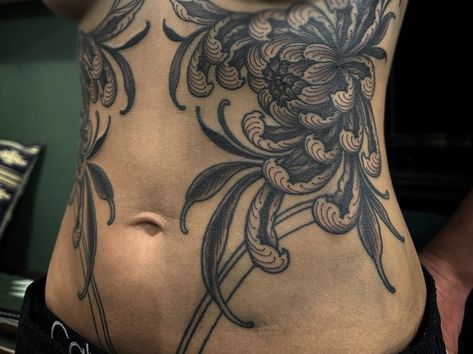 Muffin Top Tattoos, Large Torso Tattoo, Hip And Stomach Tattoos Women, Side Rib Cage Tattoo, Tattoo Under Belly Button, Ornamental Belly Tattoo, Rib Tattoo Big, Symetric Tattoo Stomach, Symmetrical Back Tattoo For Women