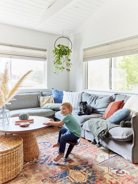 Minimalist Bohemian Living Room, Bohemian Style Living Room, Bohemian Style Living, Em Henderson, Emily Henderson Design, Bohemian Living Rooms, Builder Grade, Emily Henderson, Contemporary Floor Lamps