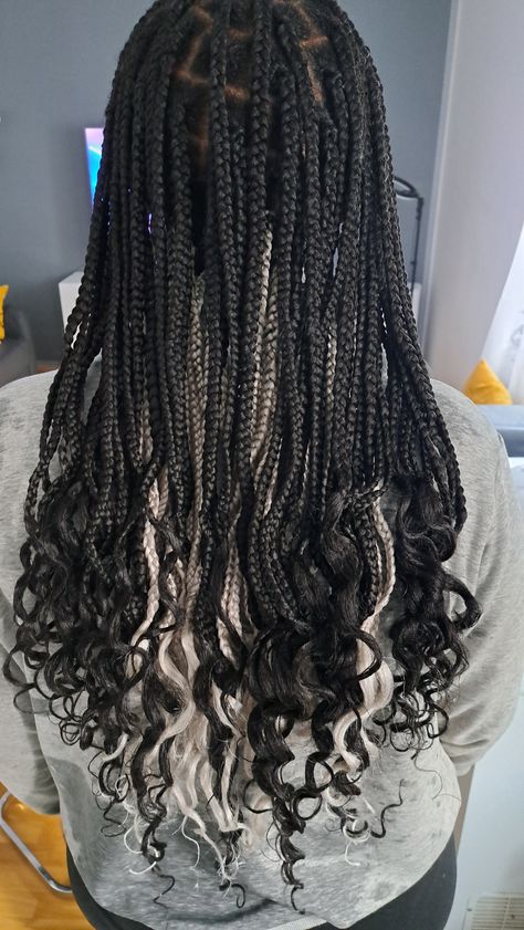 Lenght: middle
Size: small/middle
Colors: black (nr.2) n white Black And White Braids With Curls, Black And White French Curl Braids, Curled Hair With Braid, Curl Braids, Black Box Braids, Hairstyle Tips, Black Curls, French Curl, Big Box Braids Hairstyles