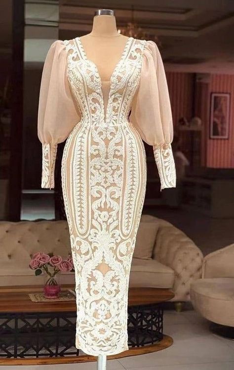 Evening Gowns With Sleeves, Lace Gown Styles, Dinner Dress Classy, Lace Dress Styles, Gaun Fashion, African Lace Dresses, Sleeve Gown, Elegant Dresses Classy, Braut Make-up