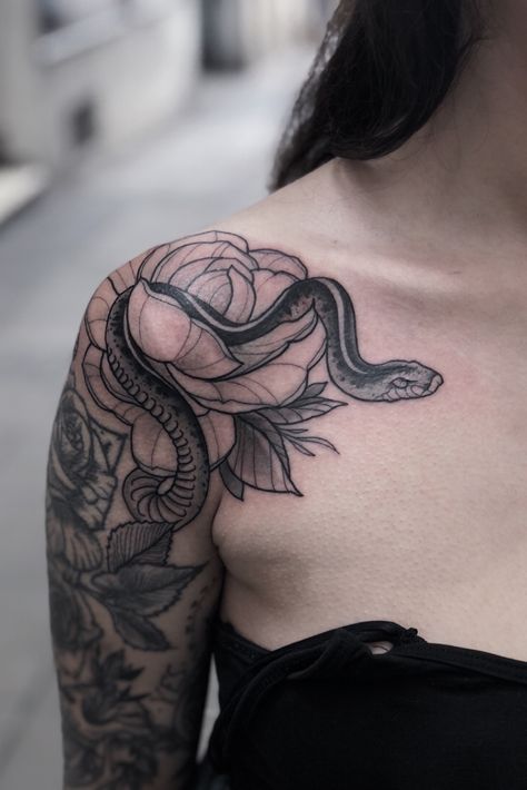 Snake Tattoo by Jen Tonic #snake #rose #shoulder #flower #floral #blackwork #blackandgrey #black #arm | By Jen Tonic | Done at Heart of Gold Tattoo | Oct 14th 2018 | 726189 Women's Shoulder Tattoo, Floral Tattoo Shoulder, Serpent Tattoo, G Tattoo, Back Of Shoulder Tattoo, Snake Tattoo Design, Tato Lengan, Gold Tattoo, Shoulder Arm Tattoos