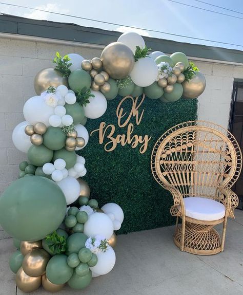 Green Theme Birthday Decoration, Hunter Green Baby Shower Ideas, Green And Gold Gender Reveal, Emerald Green Baby Shower Ideas, Green And Gold Baby Shower Ideas, Olive Green Baby Shower Ideas, Oh Baby Shower Ideas, Sage Green Baby Shower Ideas, Baby Shower For Twins