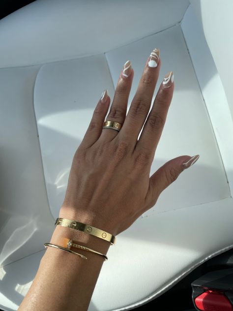 Hand wearing beautiful pieces from luxury jewelry brand cartier Cartier Love Ring And Bracelet, Cartier Bracelet And Ring, Juste En Clou Ring, Just En Clou Ring, Just En Clou Bracelet, Cartier Love Ring Stack, Cartier Stack, Love Ring Cartier, Cartier Nail Bracelet