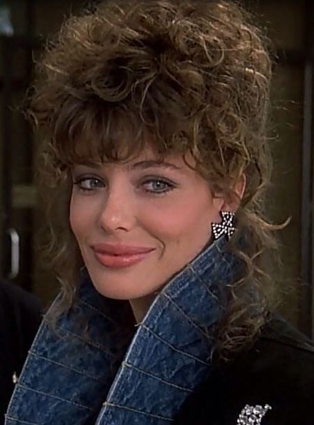 Weird Science. Kelly Lebrock Weird Science, Kelly Lebrock, Weird Science, Actrices Hollywood, Vintage Hairstyles, Celebrities Female, Movie Stars, Actors & Actresses, Wonder Woman