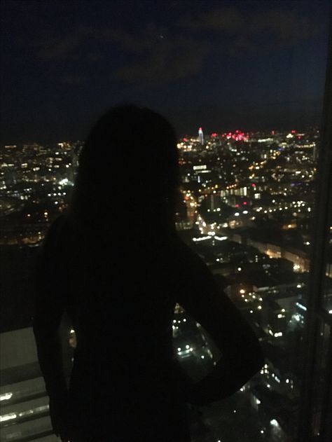 Overlooking a night time city view #IndulgeWithSpaSeekers Night Time City, Night Sky Photography, City At Night, Artsy Photos, Dark Art Drawings, Photos Tumblr, Night Vibes, Dark Art Illustrations, Night City