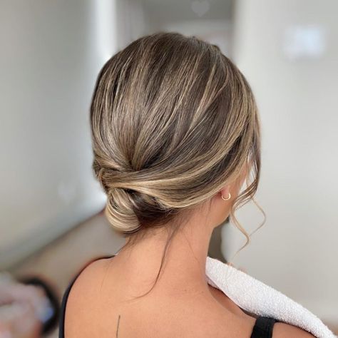 Updo For Short Medium Length Hair, Bridal Buns For Short Hair, Wedding Hair For Short Thinning Hair, Short Hair Boho Wedding, Short Hair Do Ups, Short Blonde Bridesmaid Hair, Up So For Short Hair, Wedding Guest Hairstyles For Thinning Hair, Short Fine Hair Wedding Styles