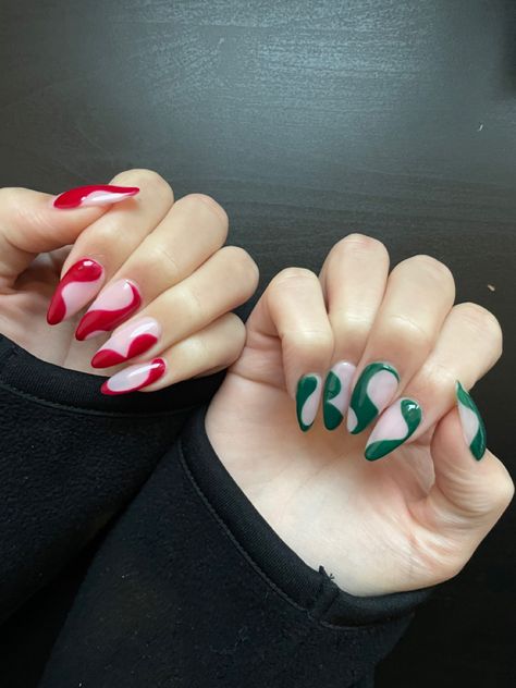 Nails nail art Christmas nails green red lines abstract classy stiletto simple nude base Christmas vibes winter colors Green And Red Acrylic Nails, Christmas Nails 2023 Red And Green, Christmas French Tip Nails Red And Green, Simple Line Nail Designs, Subtle Christmas Nails Acrylic, Abstract Christmas Nails, Red And Green Christmas Nail Designs, Red And Green Nails Christmas, Red And Green Nail Designs