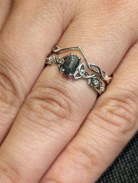 MAIN STONE
Type: Natural Salt and Pepper Diamond
Cut: Hexagon
Color: Dark / Grey / Icy

#0.5ct #Hexagon #Salt #and #Pepper #Diamond #Celtic #Knot #Bridal #Ring #Set #14K #White #Gold #Chevron #Wedding #Band #Vintage #Engagement #Ring #for #Her #geometric #grey #diamond #ring #celtic #knot #ring #engagement #ring #hexagon #cut #salt #pepper #diamond #celtic #twist #ring #rose #cut #diamond #unique #proposal #ring #ring #set #anniversary #ring #set #white #gold #ring #set #wedding #band #set Celtic Knot Engagement Ring, Chevron Wedding Band, Celtic Knot Band, Engagement Ring Types, Ring Hexagon, Celtic Wedding Bands, Promise Rings Vintage, Wedding Band Vintage, Chevron Wedding