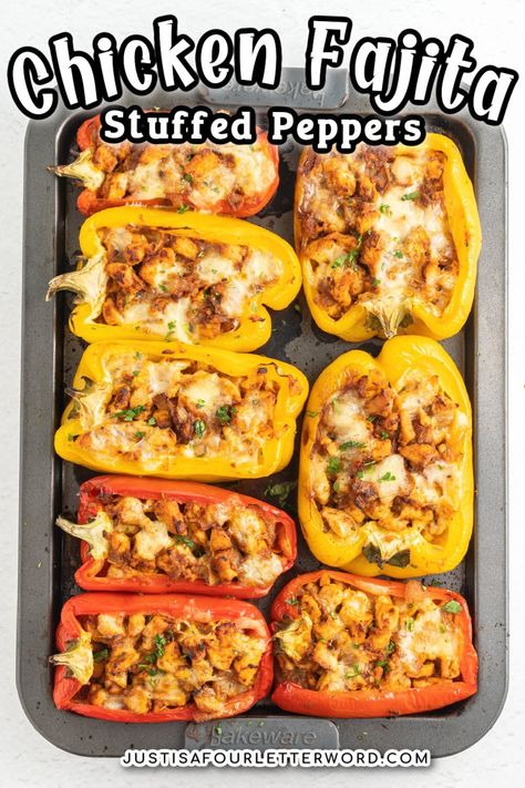 Healthy Mexican Dinner, Pepper Recipes Healthy, Stuffed Bell Pepper, Fajita Chicken, Homemade Fajita Seasoning, Sliced Avocado, Bell Pepper Recipes, Seasoned Chicken, Healthy Mexican