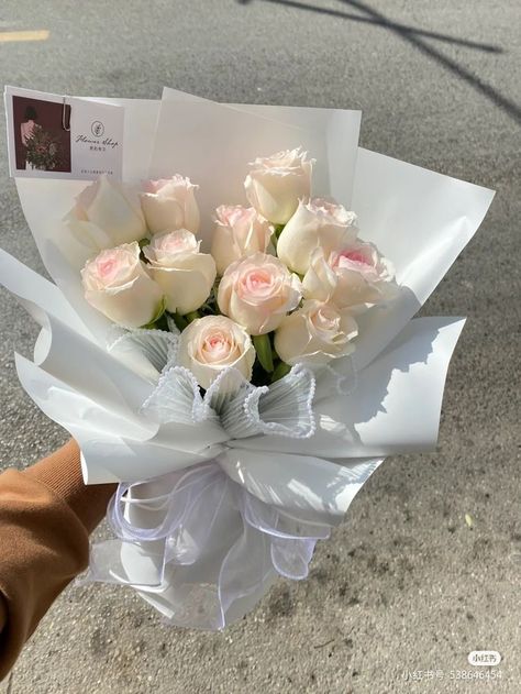 White Rose Bouquet Aesthetic, Pink And White Rose Bouquet, Rose Bouquet Aesthetic, Bouquet Reference, Pink Coquette Aesthetic, Bouquet Aesthetic, Pink Flower Bouquet, White Rose Bouquet, Mini Cakes Birthday