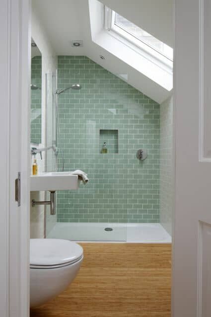 Mint Green Bathrooms, Attic Bathroom Ideas, Design Interior Baie, Space Bathroom, Loft Bathroom, Bilik Mandi, Small Bathroom Makeover, Decor Baie, Small Remodel