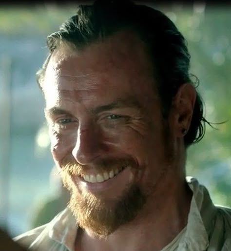 Toby Stephens & that sexy smile! Black Sails Starz, Charles Vane, Captain Flint, Toby Stephens, New Actors, Black Sails, Pirate Life, Ideal Man, Chichester