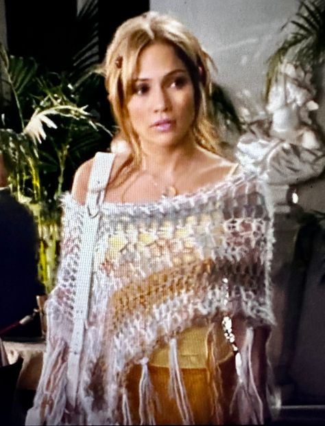 Sheer Poncho, Monster In Law, Shawl Outfit, Poncho Au Crochet, Shrug Crochet, Poncho Outfit, Shawl Knitting Patterns, Crochet Poncho, Knitted Poncho