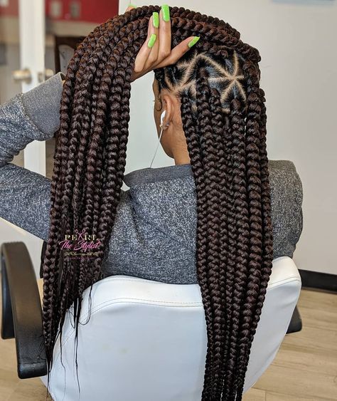 MASTER BRAIDER on Instagram: “Waist length triangle part . . . #atlantagoddesslocs #goddesslocsatl #atlantafeedinbraids #trianglebraids #atlantahairstylist…” Makeba Braids Styles, Braiding Box Braids, Ghana Braids Hairstyles, Box Braid Hair, Braids Cornrows, Blonde Box Braids, Twist Braid, French Braids, Braids Styles