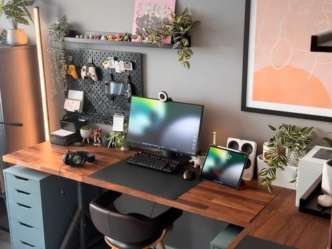 10 Affordable IKEA KARLBY Desk Setup Ideas Ikea Karlby Desk, Karlby Desk, Ikea L Shaped Desk, Ikea Karlby, Shared Home Office, Desk Setup Ideas, Workspace Setup, Standing Desk Frame, Desk Tour