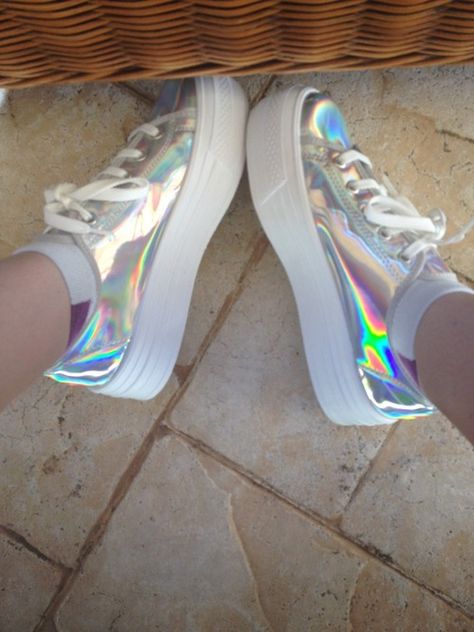 Pinterest: @SaraThompson ♫♪ Sepatu Air Jordan, Holographic Shoes, Holographic Fashion, Kawaii Shoes, Dream Shoes, Mode Inspiration, Teen Fashion Outfits, Grunge Fashion, Shoe Game