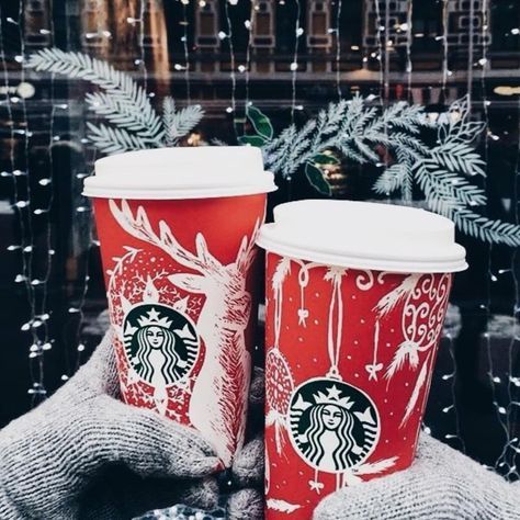 Starbucks Christmas Cups, Starbucks Wallpaper, Christmas Apps, Christmas Bucket, Christmas Cups, Christmas Collage, Holiday Cups, Christmas Phone Wallpaper, Starbucks Christmas