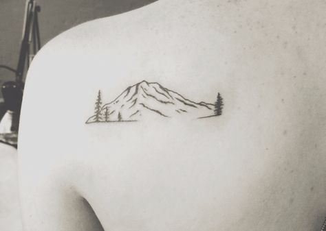 My Mt. Rainier tattoo! Mt Rainier Tattoo, Rainier Tattoo, Washington Tattoo, Maine Tattoo, Baker Tattoo, Pnw Tattoo, Colorado Tattoo, Ring Tattoo Designs, Cool Nature