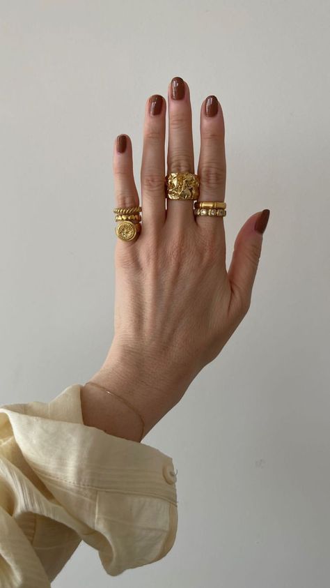 Dope Jewelry, Classy Jewelry, Funky Jewelry, Jewelry Lookbook, Stacked Jewelry, Moda Vintage, Girly Jewelry, Harper's Bazaar, Dream Jewelry