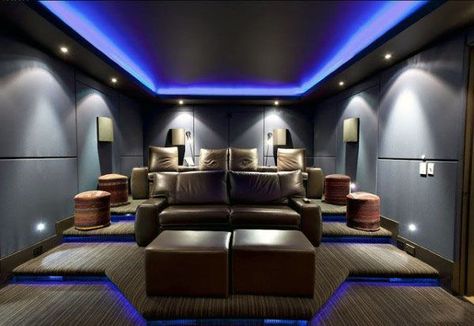 Top 40 Best Home Theater Lighting Ideas - Illuminated Ceilings and Walls Theater Room Ideas Small, Small Home Theater, Home Theater Lighting, Deco Cinema, Theater Room Decor, Small Home Theaters, Entertainment Room Design, Sofa Santai, Basement Home Theater