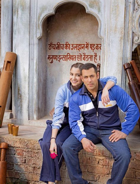 Salman Khan and Anushka Sharma share new look from #Sultan. #Bollywood #Fashion #Style #Beauty #Hot #Handsome Salman Khan Sultan, Sultan Movie, Sultan Salman Khan, Salman Khan Wallpapers, Salman Khan Photo, Yash Raj Films, Bollywood Masala, Bollywood Couples, Aamir Khan