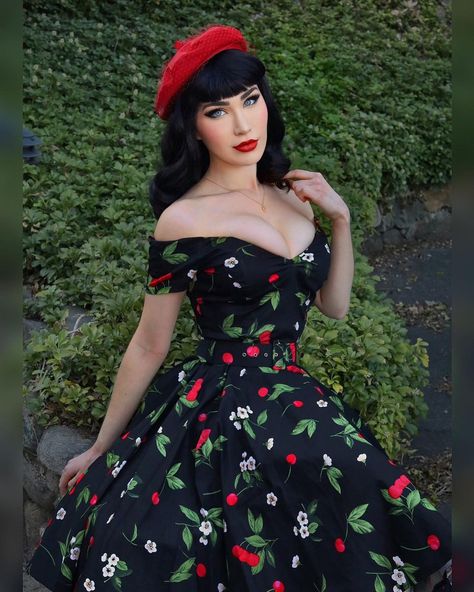 Pinup Outfits Ideas Rockabilly, Pin Up Outfits Vintage, Casual Rockabilly Fashion, Pinup Aesthetic, Pinup Style Clothing, Pinup Outfits, Modern Pinup Style, Pin Up Fashion, Jojo Oc