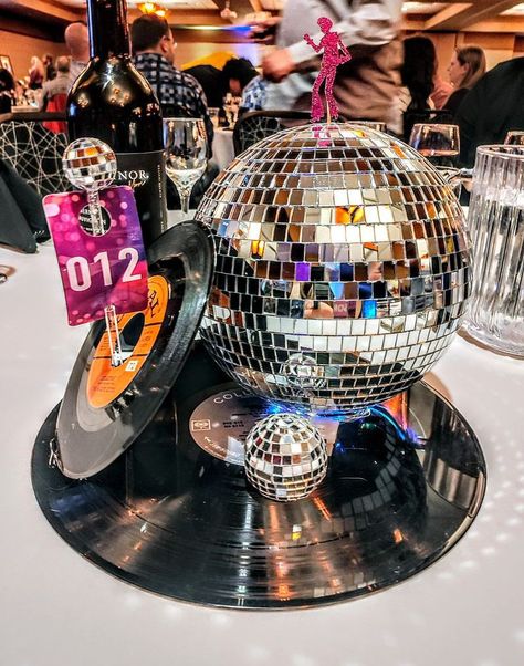 70th Birthday 70s Theme, Formal 50th Birthday Ideas, 70s Disco Party Decorations Ideas, Gala Themes Ideas Events, Motown Theme Party, Disco Gala, 70s Birthday Party Ideas, 40 Blows, 70s Themed Birthday Party