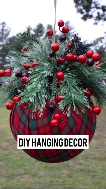 Diy Decor Christmas, Christmas Hanging Baskets, Outdoor Christmas Planters, Christmas Chandelier, Xmas Centerpieces, Indoor Holiday Decor, Outside Christmas Decorations, Dough Ornaments, Christmas Balls Decorations