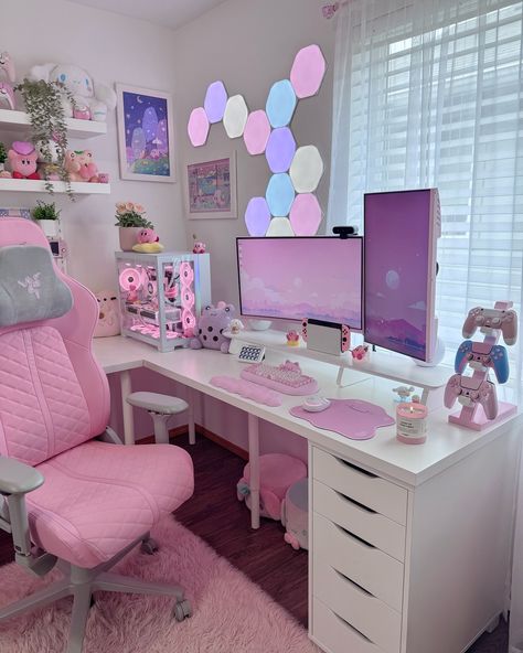 Happy Sunday besties! 💖 Me and Ollie are enjoying this long 3 day weekend! 🌸 I’ve been rebuilding my PC and I’m so excited to show you guys the end result soon! Stay tuned for some PC upgrades ✨ ♡ ♡ ♡ ♡ ♡ #pinksetup #pinksetups #pinkgamingchair #pinkgamer #pinkgaming #pinkgamingsetup #kawaiisetup #kawaiigamer #kawaiigaming #pcsetup #pcsetups #desksetup #desksetups #deskdecor #pcbuild #pcbuilds #keeb #keyboardbuild #gamingsetup #gamingsetups #nanoleaf #cozydesksetup #cozygamingsetup #cozyg... Ruang Gaming, White Setup, Streaming Room, Anime Bedroom Ideas, Girl Apartment Decor, 3 Day Weekend, Cozy Gaming, Pink Games, Gamer Setup