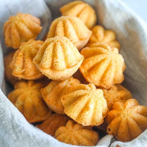 Kuih Bahulu - Malaysian Egg Cake - Rasa Malaysia Makanan Tradisional Melayu, Makanan Tradisional Malaysia, Kuih Tradisional Melayu, Kuih Bahulu, Thai Desserts, Malay Food, Baked Tilapia, Rasa Malaysia, Tilapia Recipes