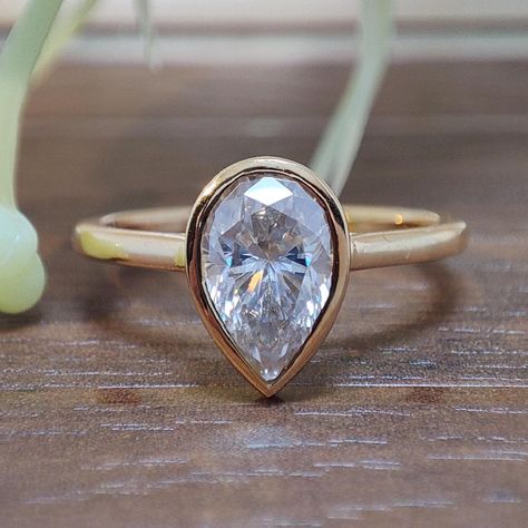 14K Yellow Gold Bezel Set Moissanite Engagement Ring Pear Cut 9x6mm White Moissanite Solitaire Wedding Bridal Ring For Her Bridesmaid Gifts by Veniciajewel on Etsy Engagement Gifts For Him, Engagement Ring Pear, Pear Cut Engagement Rings, Bezel Set Ring, Gold Solitaire Ring, Pear Engagement Ring, Etsy Bridesmaid Gifts, Best Jewelry Stores, Matching Rings