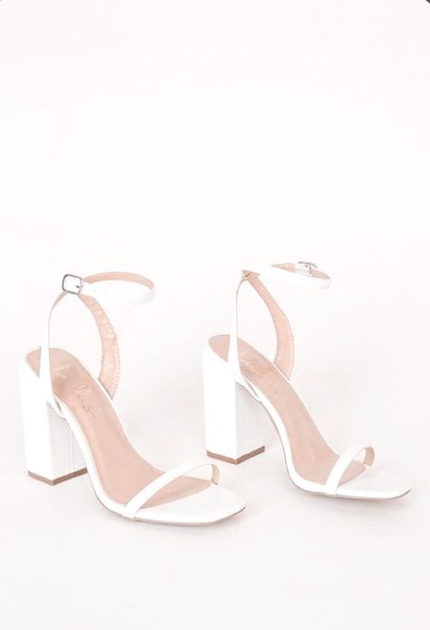 Heels Classy White, Kasut Pengantin, Hak Tinggi, Shoes Fashion Photography, Cc Shoes, Heels Aesthetic, Shoes Heels Classy, White High Heels, White Sandals Heels