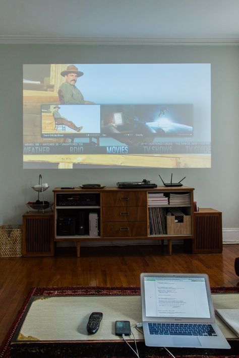 Projector Screen Living Room, Projector Screen Ideas, Projector In Bedroom, Projector Wall, Tv Projector, Best Projector, Brooklyn Brownstone, Home Theater Setup, Home Theater Projectors