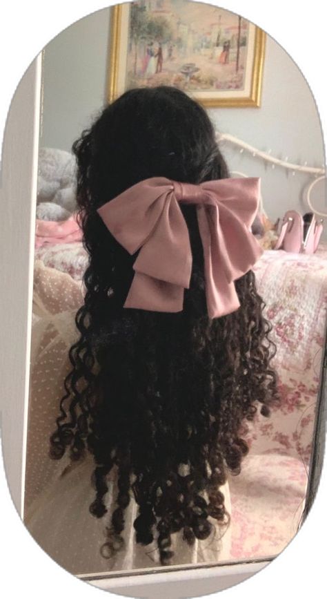 A Mirror, Hairstyle Ideas, A Girl, Curly Hair, Hairstyles, Mirror, Hair, Pink