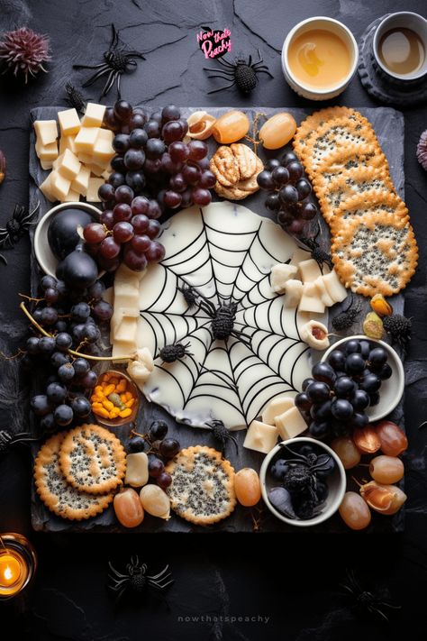 Harry Potter Charcuterie Board Ideas, Grazing Table Halloween, Gothic Snacks, Cat Charcuterie Board, Halloween Buttercream Board, Charspookerie Board, Harry Potter Charcuterie Board, Halloween Grazing Table, Halloween Cheese Board