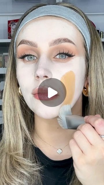 Natural Full Makeup, Very Fair Skin Makeup, People Doing Makeup, Make Up Transformation Videos, Full Face Makeup Videos, Whole Face Makeup, Makeup Videos Full Face, Full Face Makeup Looks, Makeup Tutorial Glam