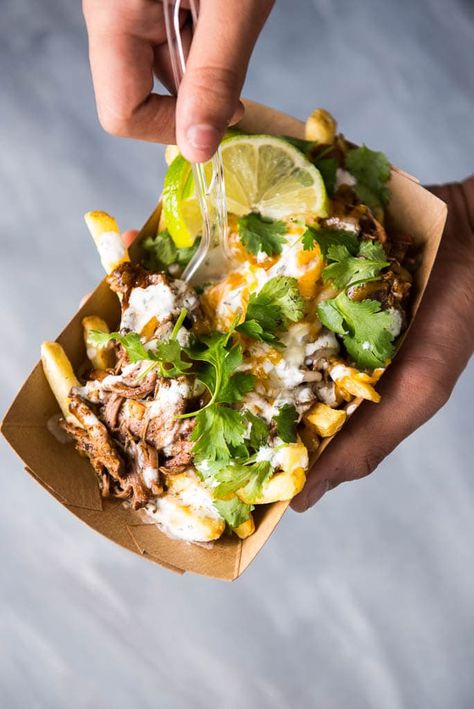 Street Fries, Enchilada Chili, Slow Cooker Enchiladas, Food Truck Menu, Mexican Street Food, Food Truck Business, Street Tacos, Food Street, Food Truck Design