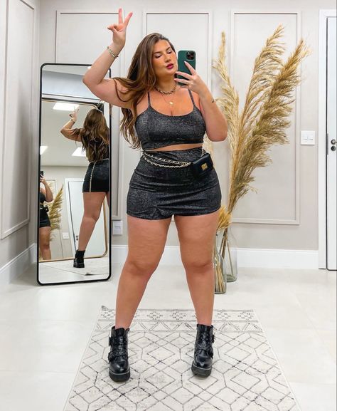 Karol G Concert Outfits Plus Size, Plus Size Party Outfit Club, Drag Brunch Outfit, Plus Size Night Out Outfit Clubwear, Plus Size Club Outfits Night Out, Going Out Dresses Clubbing, Plus Size Going Out Outfits, Rave Outfits Plus Size, Concert Outfit Plus Size