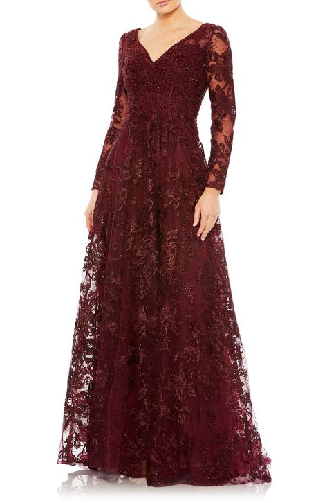 Formal Lace Dress, Dress Brokat, Mac Duggal Dresses, Mom Wedding, Long Sleeve Gown, Embellished Gown, Prom Designs, Designer Prom Dresses, فستان سهرة