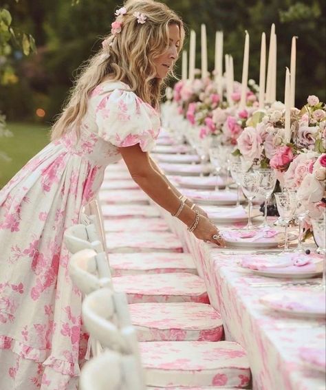 Love Shack Fancy Wedding Theme, Love Shack Fancy Tea Party, Love Shack Fancy Party Theme, Tea Party Bridal Shower Ideas Outfit, Loveshackfancy Party, Tea Party Photoshoot, Bridal Shower Inspo, A Secret Garden, Party Photoshoot