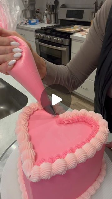 Whitney Berge on Instagram: "💕 I have been loving all of these cute Vintage Heart Cakes this year. 💕  They are such a popular cake design, and I love that you can use any color schemes to match your event. I thought I would show you how I decorate my favorite style of vintage heart-shaped cakes, and share all of the details. 💕  Cake size- 6” regular  Cake Flavor- Sprinkle Chip Frostings- TBWB American Buttercream  Piping tips used: @wiltoncakes Wilton 4B, Wilton 32, Wilton 126, Wilton 3.  Colors- @Chefmaster Neon Pink & Rose Pink   If you have ever wanted to learn how to decorate this or any other style of cakes, you can sign up for one of my classes.   Sign up for a class at: www.theblondewhobakes.com 💕  This cake was made for my beautiful friends over at @Mixhers LLC. They make my fa 21st Birthday Birthday Cakes, How Decorate Cake, Heart Buttercream Cake, How To Frost A Heart Shaped Cake, Heart Shaped Anniversary Cake Ideas, Decorating Heart Shaped Cakes, Heart Shaped Cake How To, Heart Shape Cake Servings Chart, Heart Cake Piping Tips