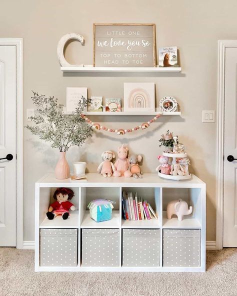 Baby Nursery Cube Storage, Small Nursery Accent Wall, Book Shelf For Baby Nursery, Floating Shelf Kids Room, Babygirl Nursery Decor, Floating Shelves Girls Bedroom, Baby Wall Decor Ideas, Cube Shelf Nursery, Baby Room Book Shelf Ideas