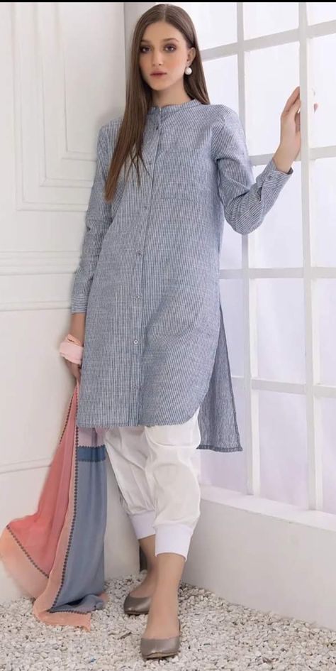 Printed Straight Kurti Designs, Gol Daman Kurti Design, Plane Clothes, Style Outfits Summer, Summer Vibes Aesthetic, Linen Style Fashion, Simple Dress Casual, Aesthetic Summer Outfits, Designer Aesthetic