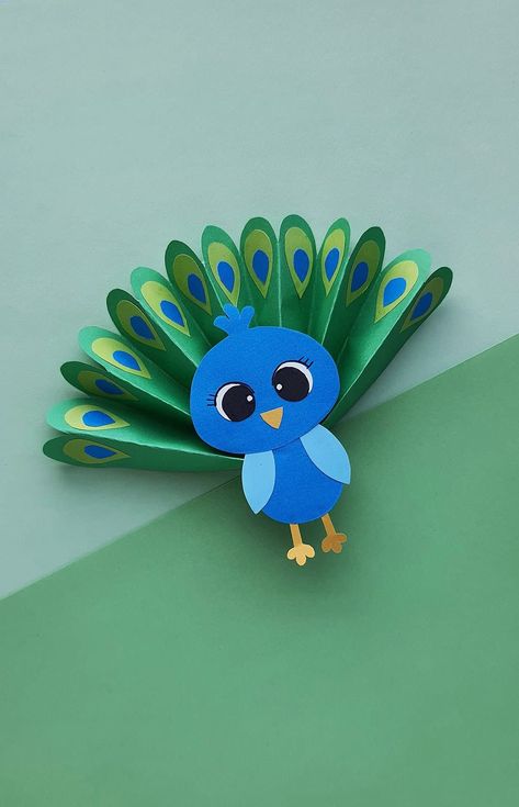 Peacock Art For Kids, Paper Peacock Crafts, Peacock Crafts For Kids, Peacock For Kids, Paper Peacock, Gnome Craft, Peacock Crafts, School Kids Crafts, Instruções Origami