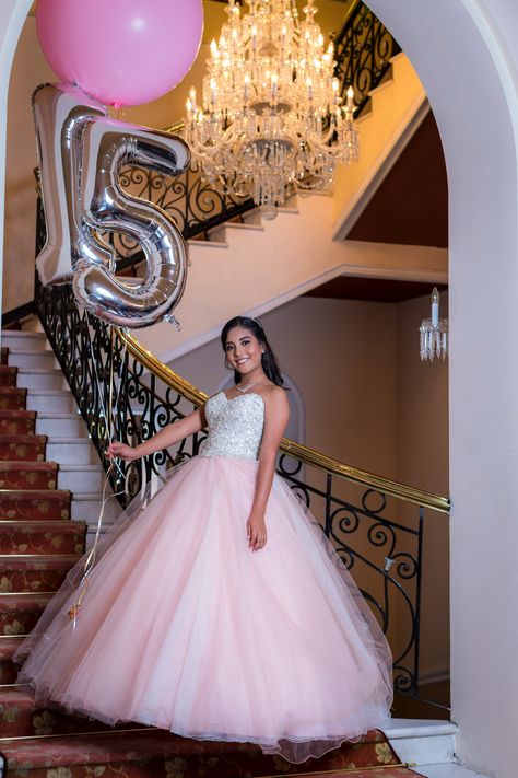 #partyhallsinHouston Quinceanera Guest Outfit, Outfit Ideas For Black Women, Prom Girl Dresses, Quinceanera Party, Fairy Dress, Wedding Dress Shopping, Sweet Sixteen, Guest Outfit, Long Prom Dress