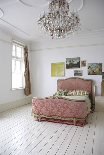 If you live in the country side and love decor, you will find all the tips here. It is a good decor style for bedrooms, living rooms, or dining areas. See more here: http://www.pinterest.com/homedsgnideas White Painted Floors, Painted Hardwood Floors, Reka Bentuk Bilik Tidur, Hiasan Dalaman Rumah, Reka Bentuk Dalaman, Painted Wood Floors, Hiasan Bilik Tidur, White Wood Floors, Pink Bed